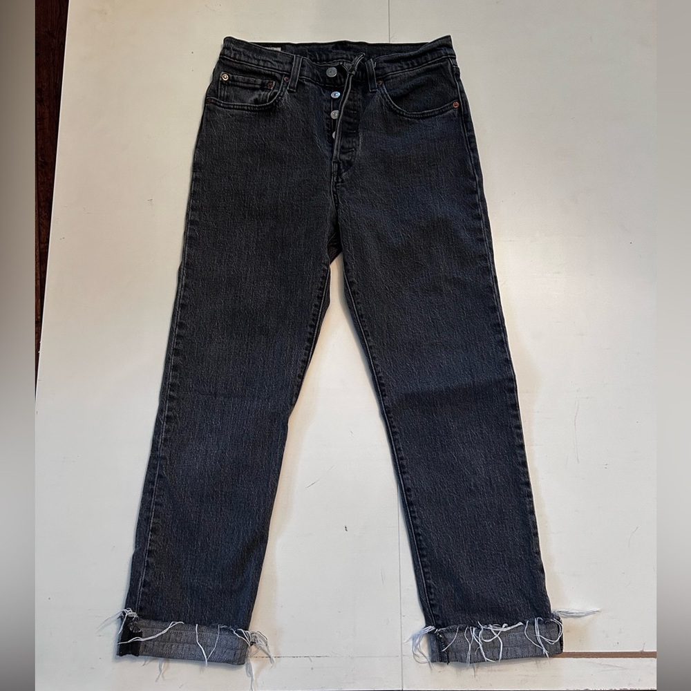 LEVI JEANS